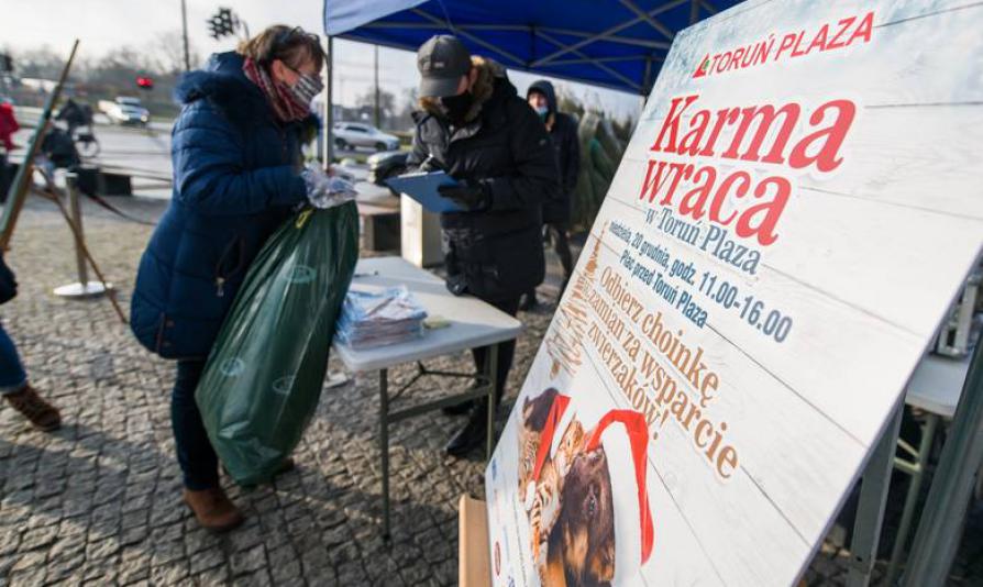 Zdjęcie ilustrujące zbiórkę charytatywną