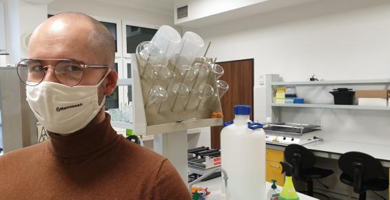 Na zdjęciu Bartosz Kruszka - współwłaściciel Nanoseen