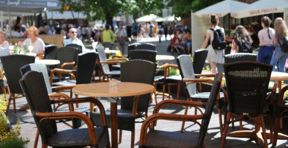 Na zdjęciu ogródek letni w Toruniu